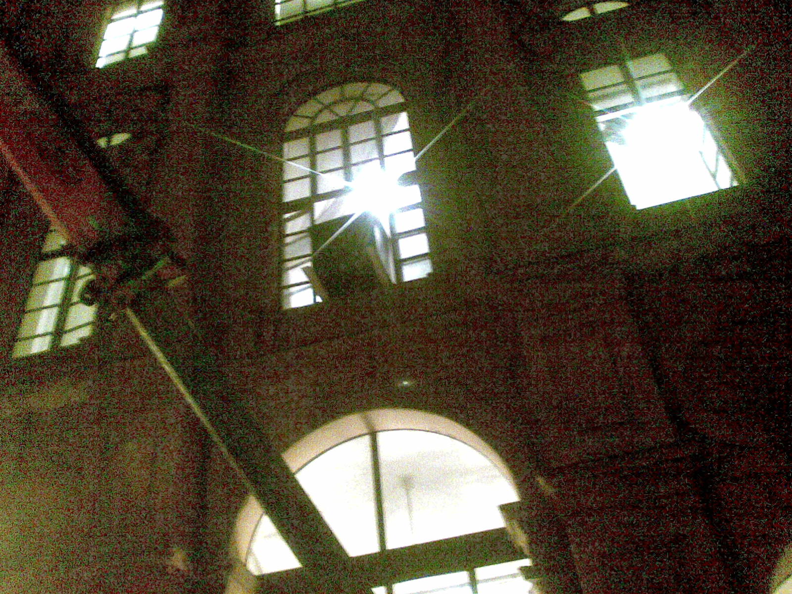 Egizio 2010 marzo Tomba di Kha esterno grande dalla finestra
